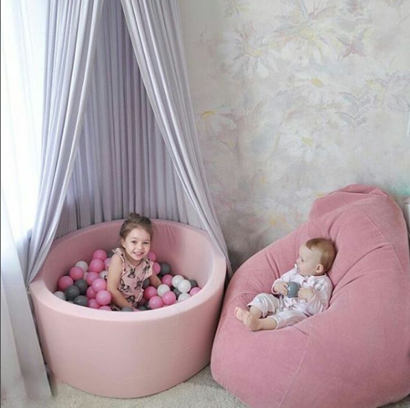 nursery ball pit