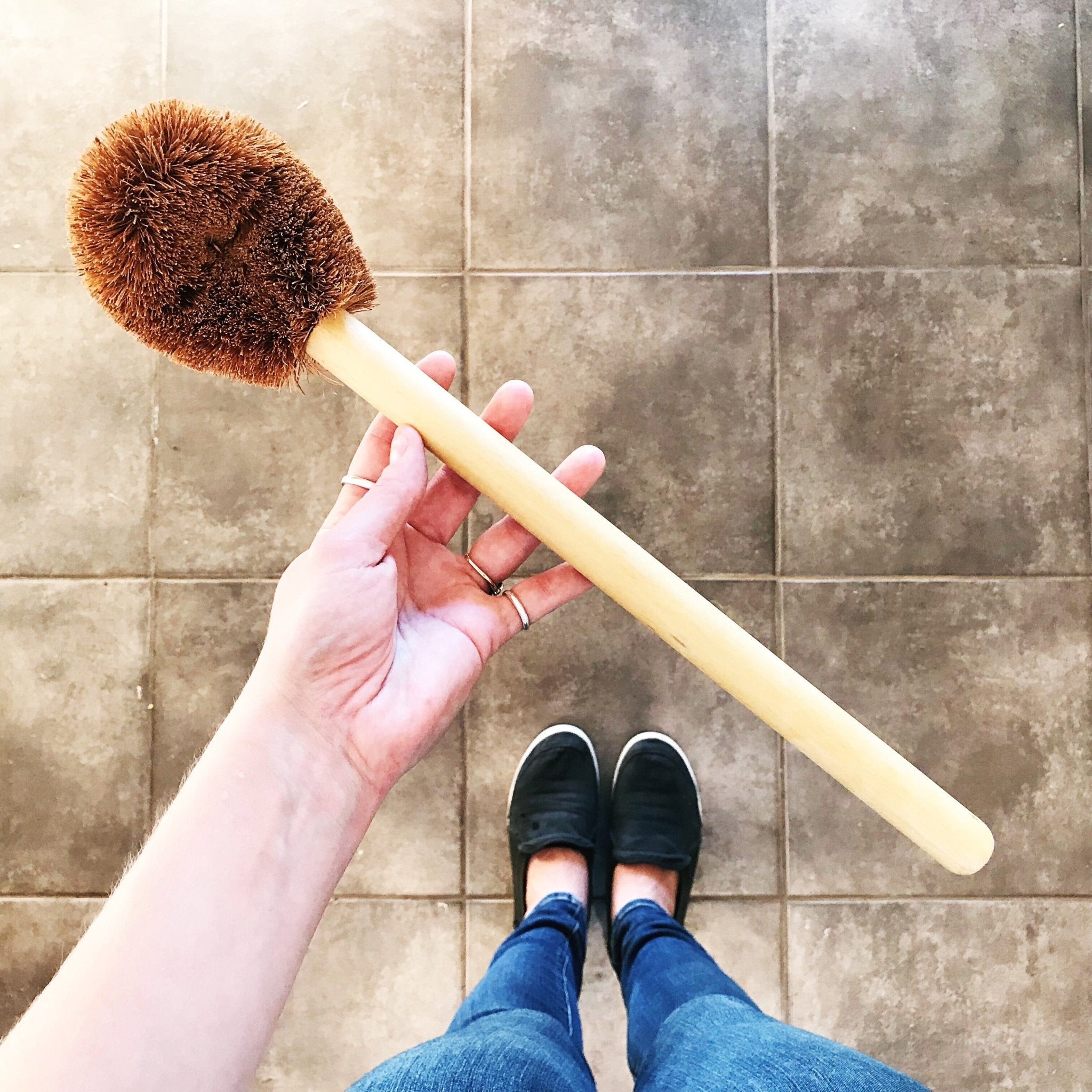 Coconut fiber dish brush - Moolea