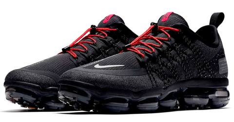 nike vapormax black with red laces