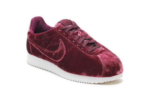 اسبح صفعة توضيح cortez nike velvet 