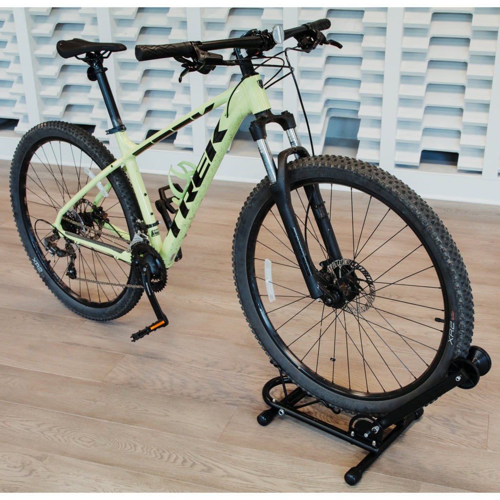 stand mountain bike