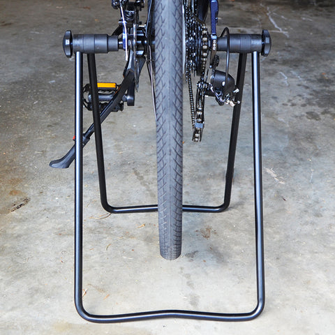 bike hub stand