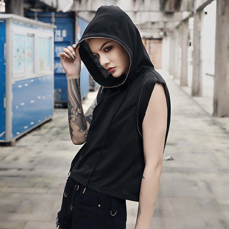 sleeveless hoodie style