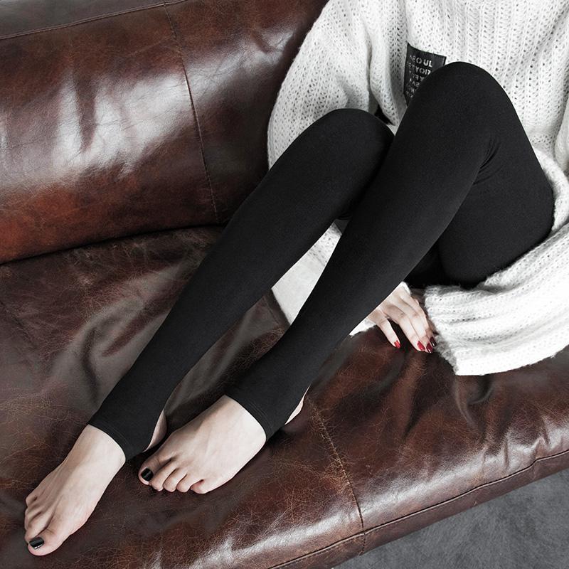 Black 'Dark Doll' Leggings by Punk Rave • the dark store™