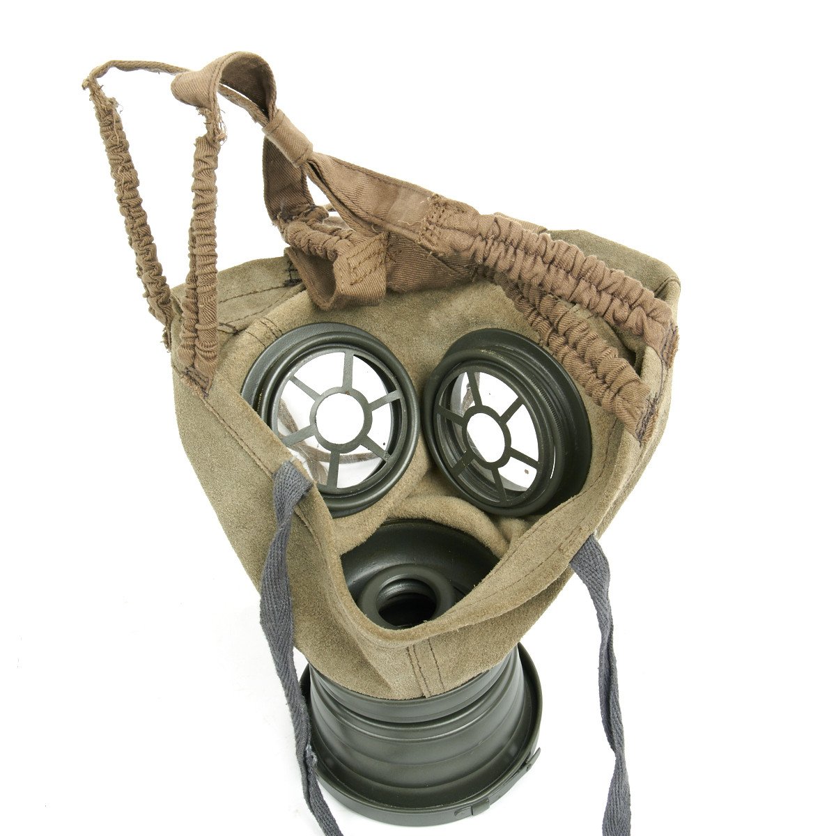 german ww1 gas mask soldier v2