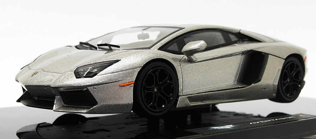 Hot Wheels 1/43 Scale BCK06 - Lamborghini Aventador - Batman —  Ltd