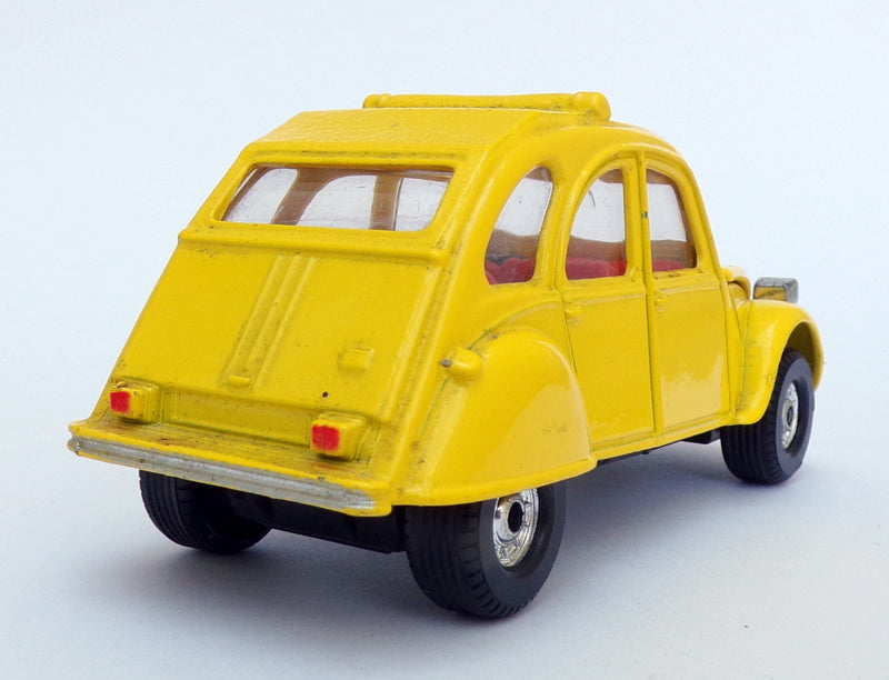 corgi citroen 2cv6