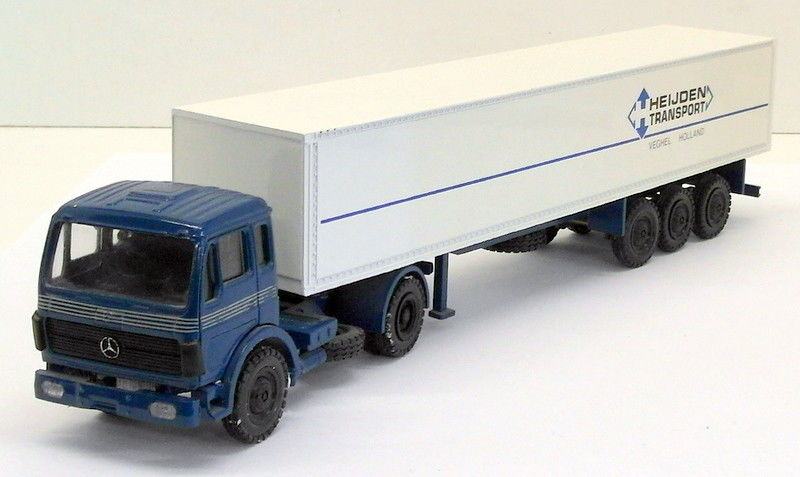 mercedes toy truck