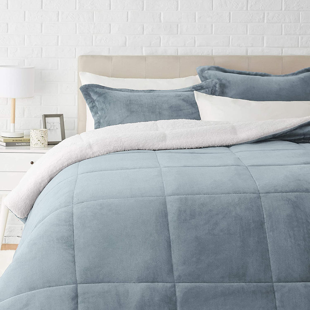 Amazon Basics Ultra-Soft Comforter