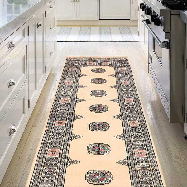 How To Choose The Perfect Kitchen Rug - Décor Aid