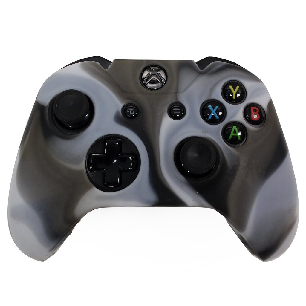 black and silver xbox one controller