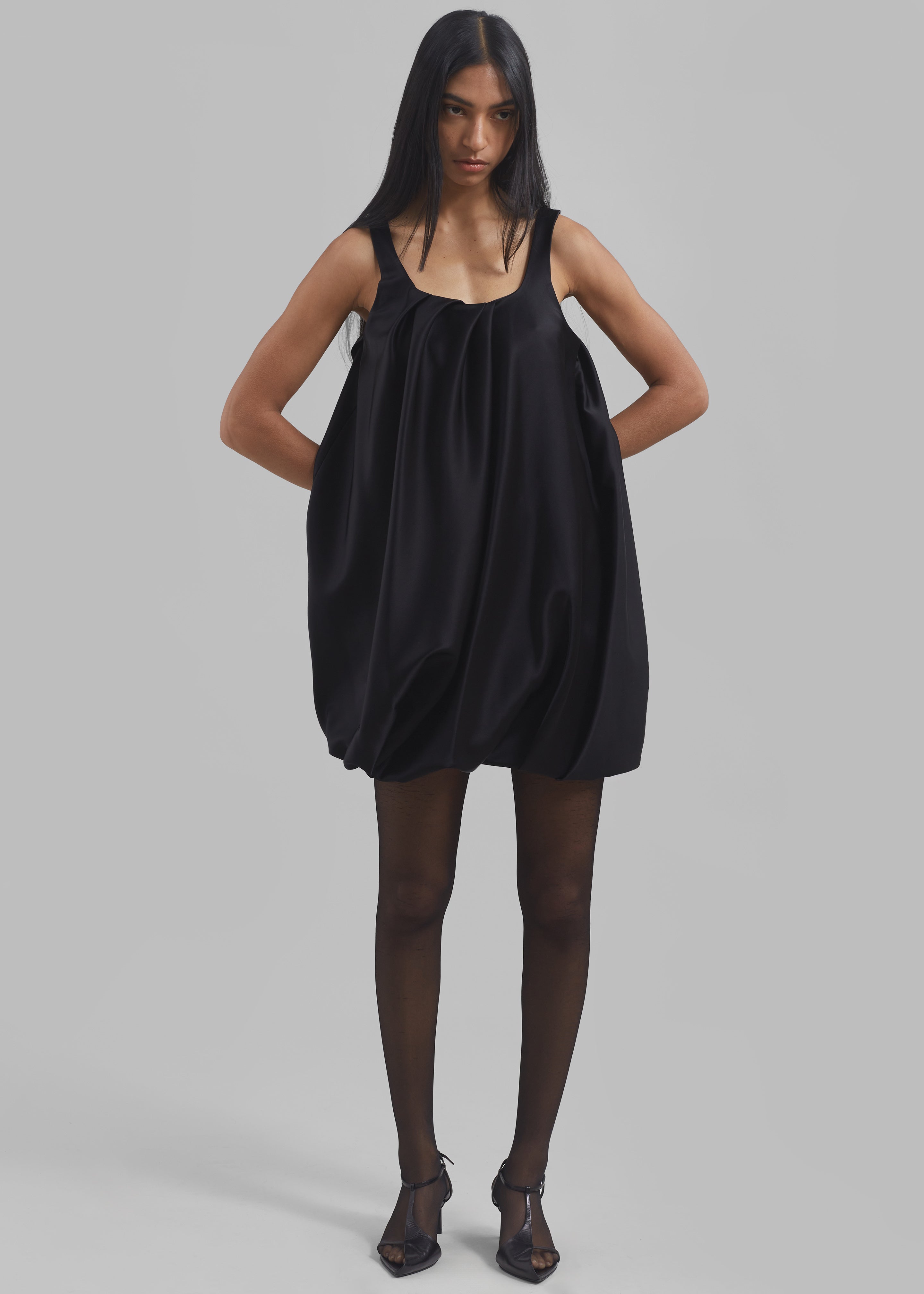 JW Anderson cap-sleeve chained asymmetric dress - Black