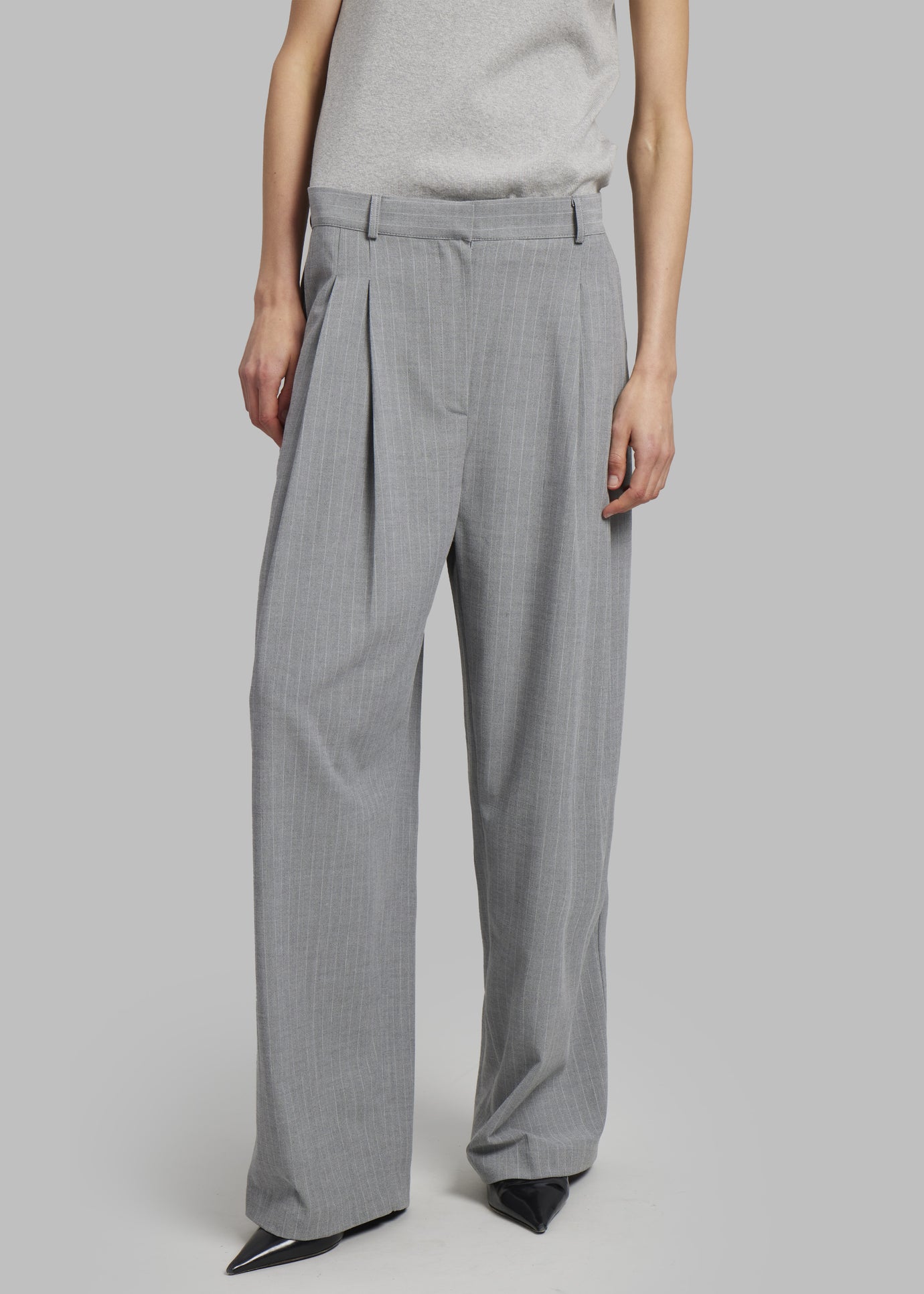 Lilah Trousers - Grey – The Frankie Shop