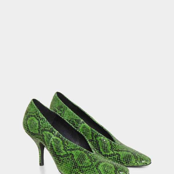 Bayla Pumps by Gestuz in Online Lime 