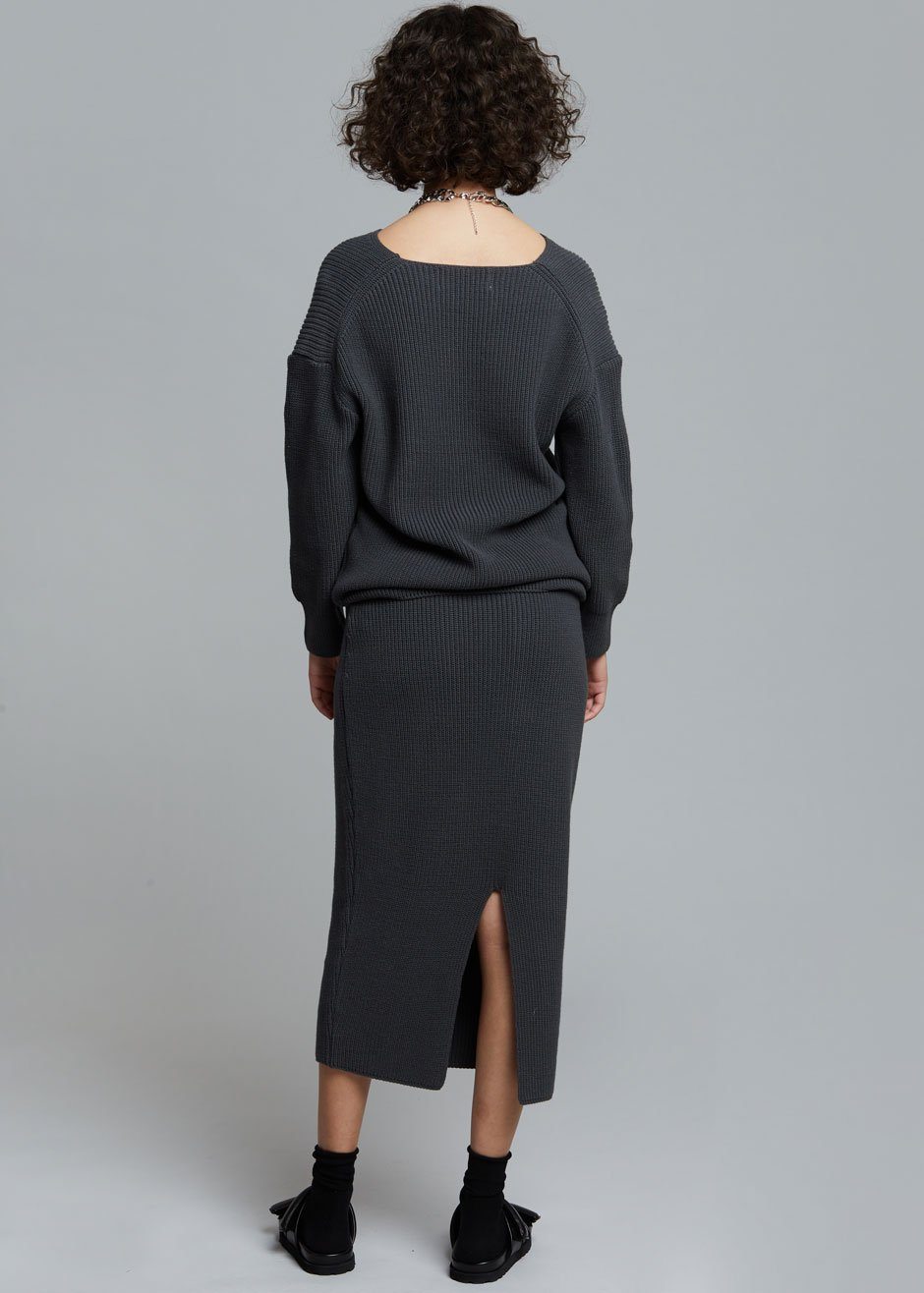 Juni Rib Knit Pullover in Asphalt