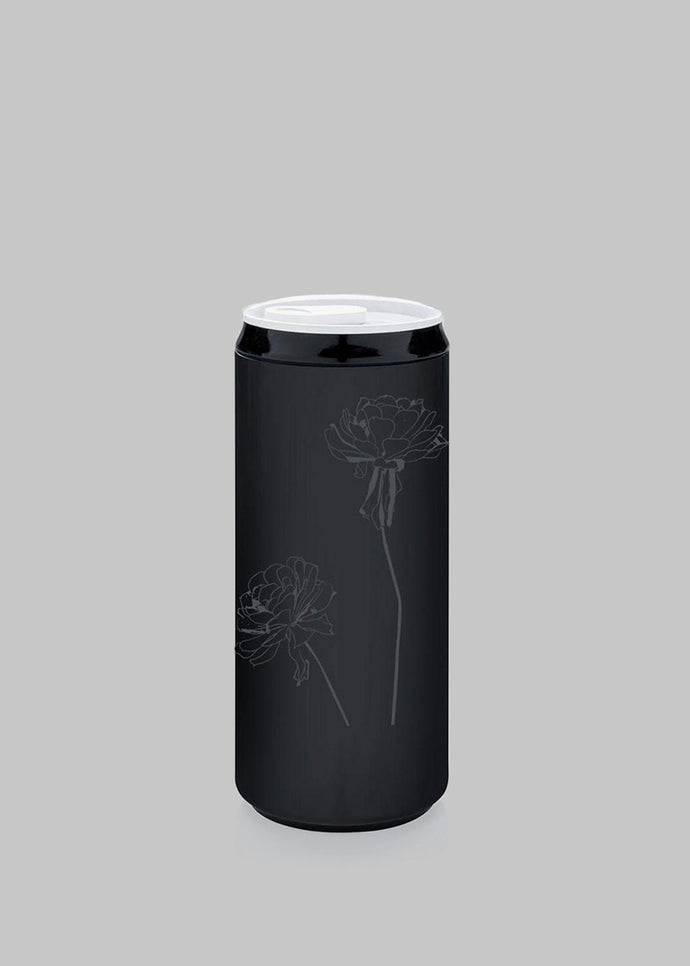 https://cdn.shopify.com/s/files/1/1527/0993/products/no-more-plastic-x-the-frankie-shop-eco-can-by-camilla-staerk-helena-christensen-living-nomoreplastic-704302_019ba832-da06-4c51-9921-56a003f7a016.jpg?v=1669224929&width=690