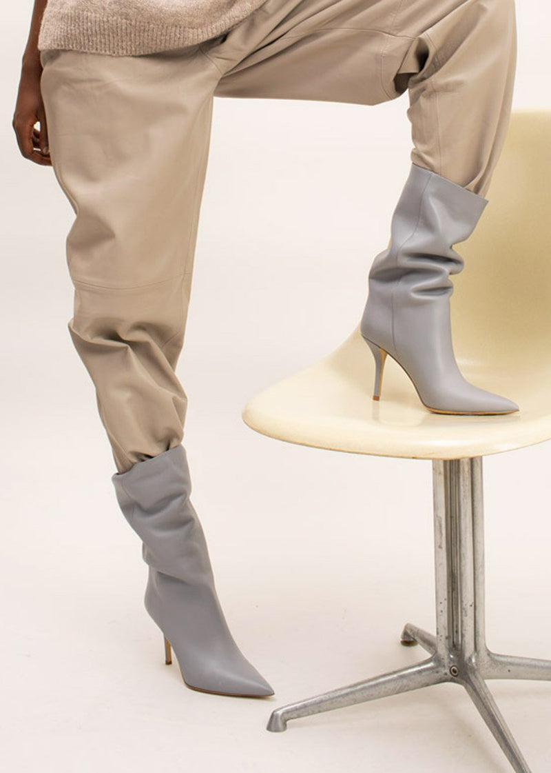 grey pointed boots