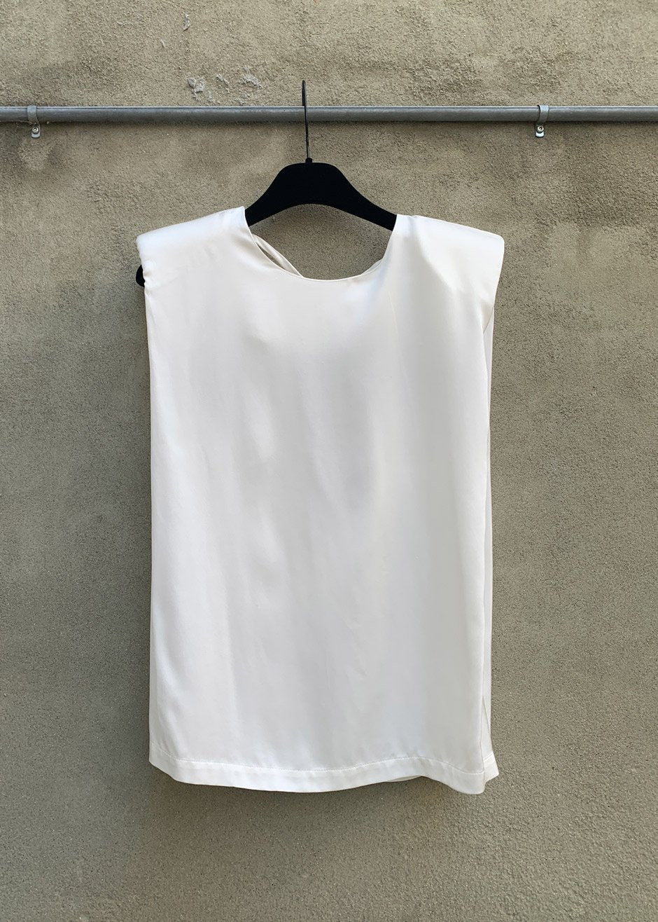 Secretary Muscle Tee by The Garment in Cream