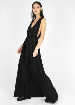 black maxi sleeveless dress