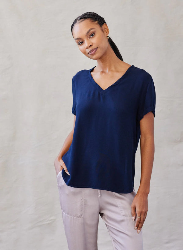 Bella Dahl V Neck Short Sleeve Tee Blue Oasis Dan s Southern Prep