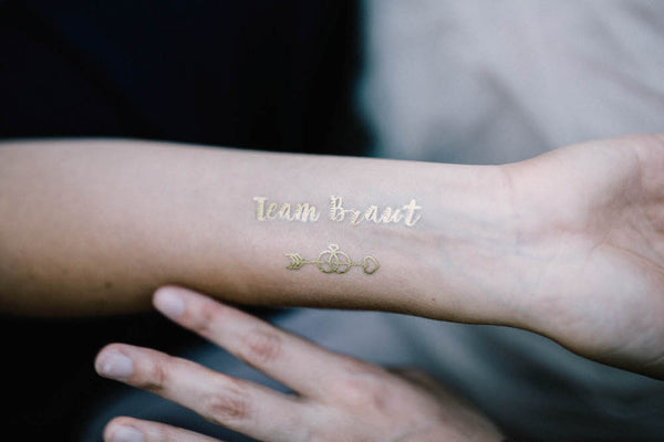 constant-love-tattoo-set-2x-oh-hallo temporäre tattoos für den JGA Bridal Party