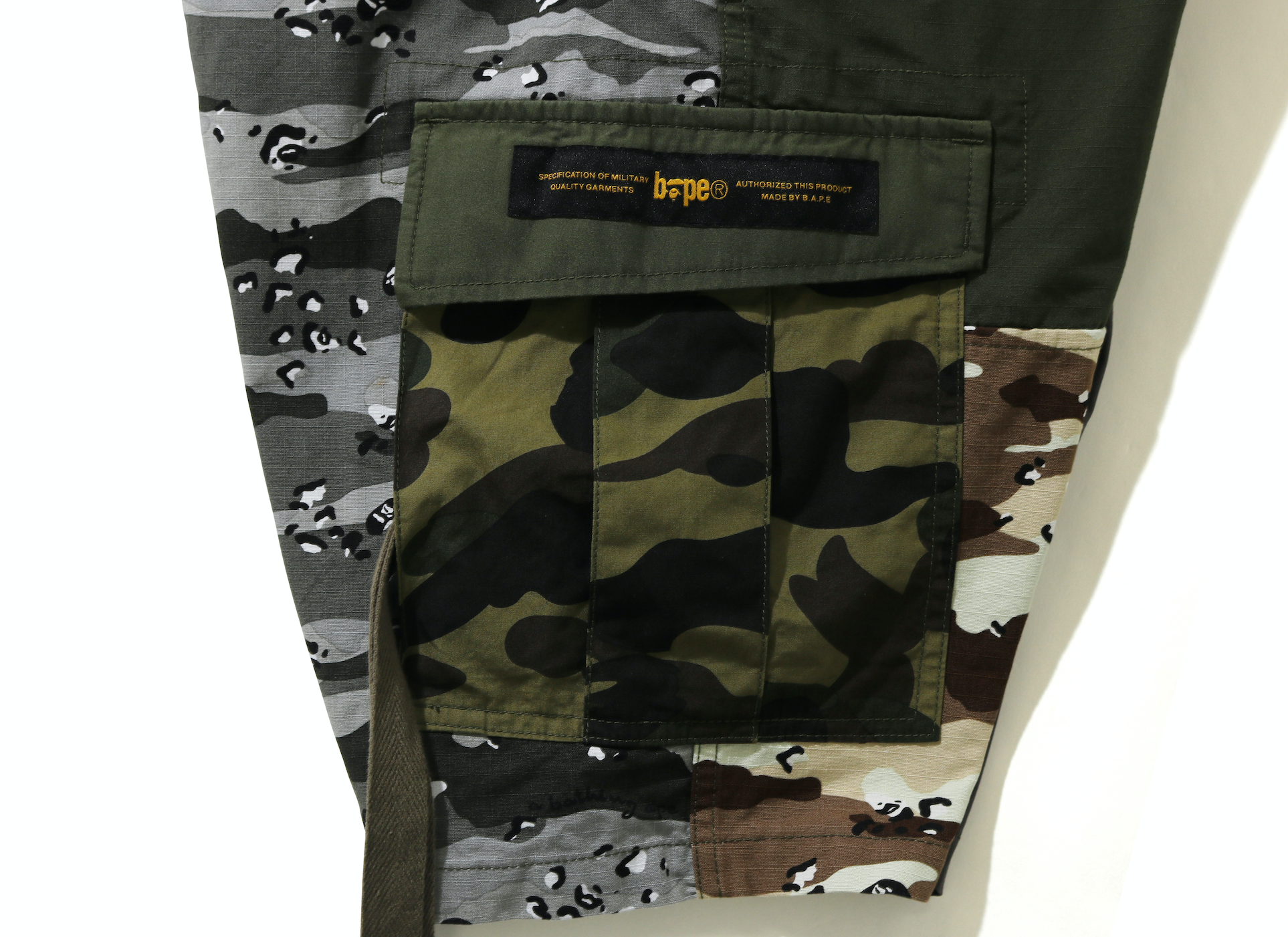 CRAZY CAMO 6 POCKET WIDE SHORTS