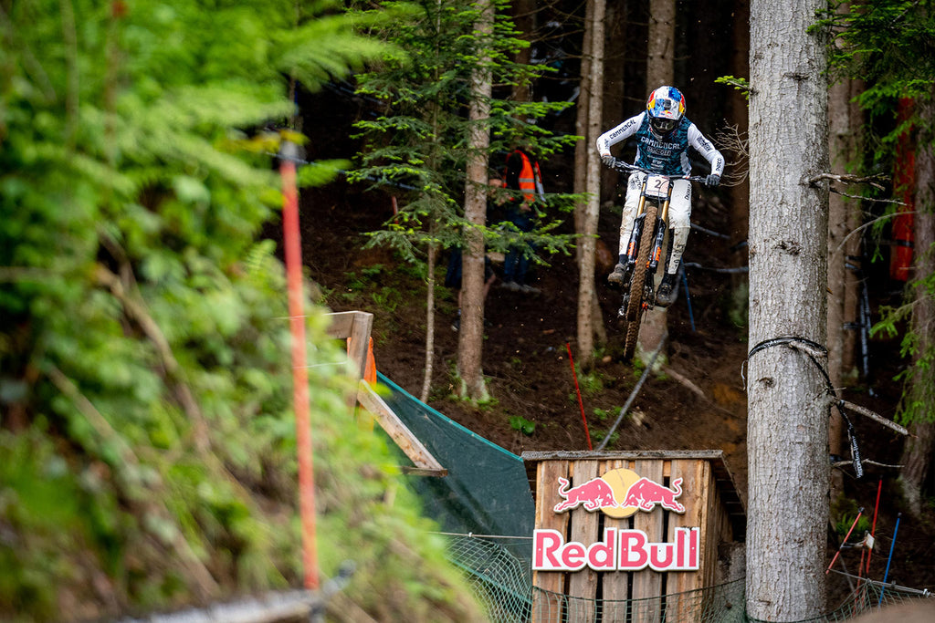 Myriam Nicole over Redbull gap in Leogang World Cup