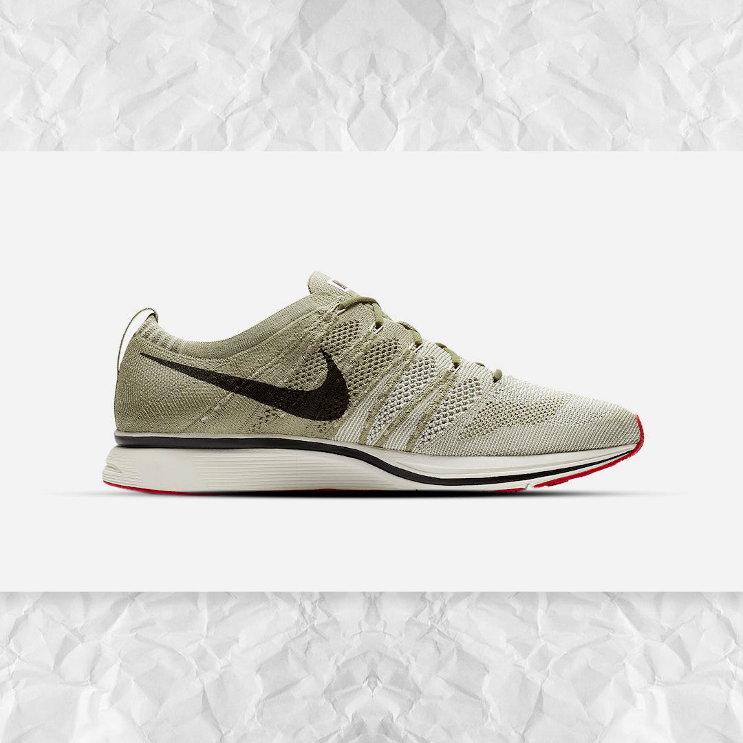 nike flyknit unisex trainer