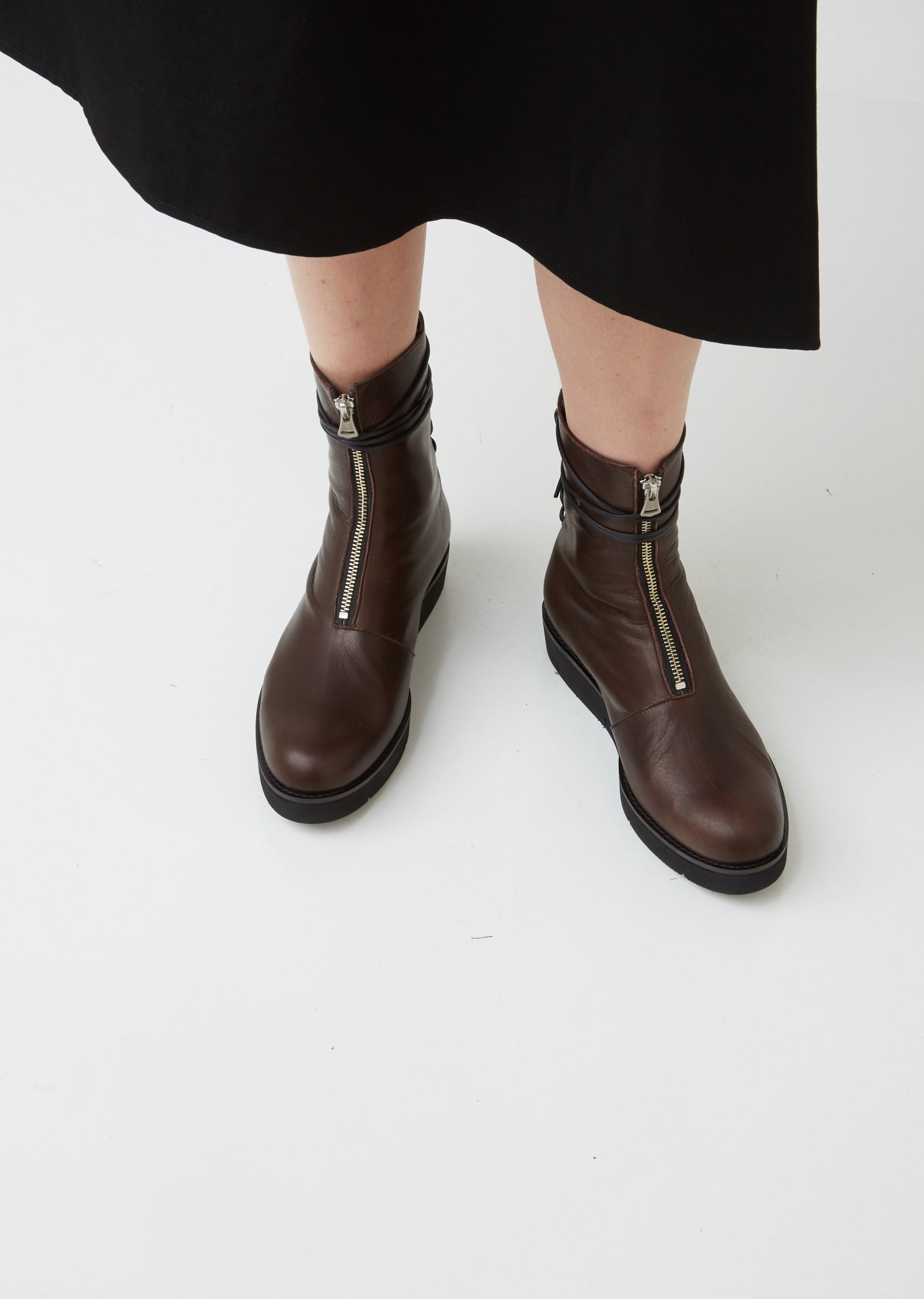 zip front chelsea boots