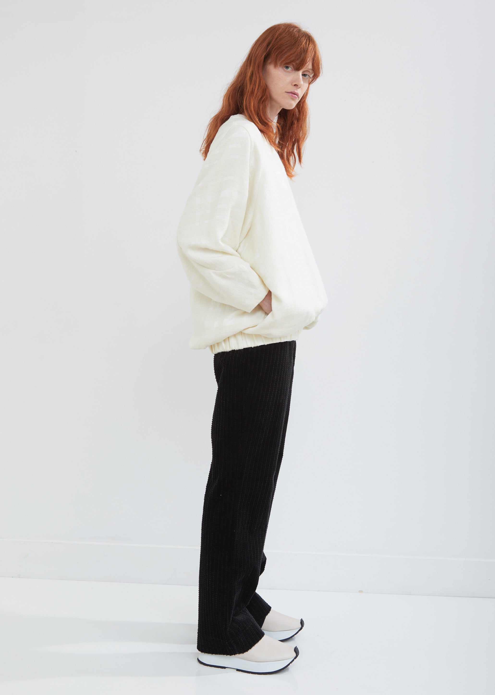 Tulov Elastic Hemmed Sweatshirt by Nehera- La Garçonne