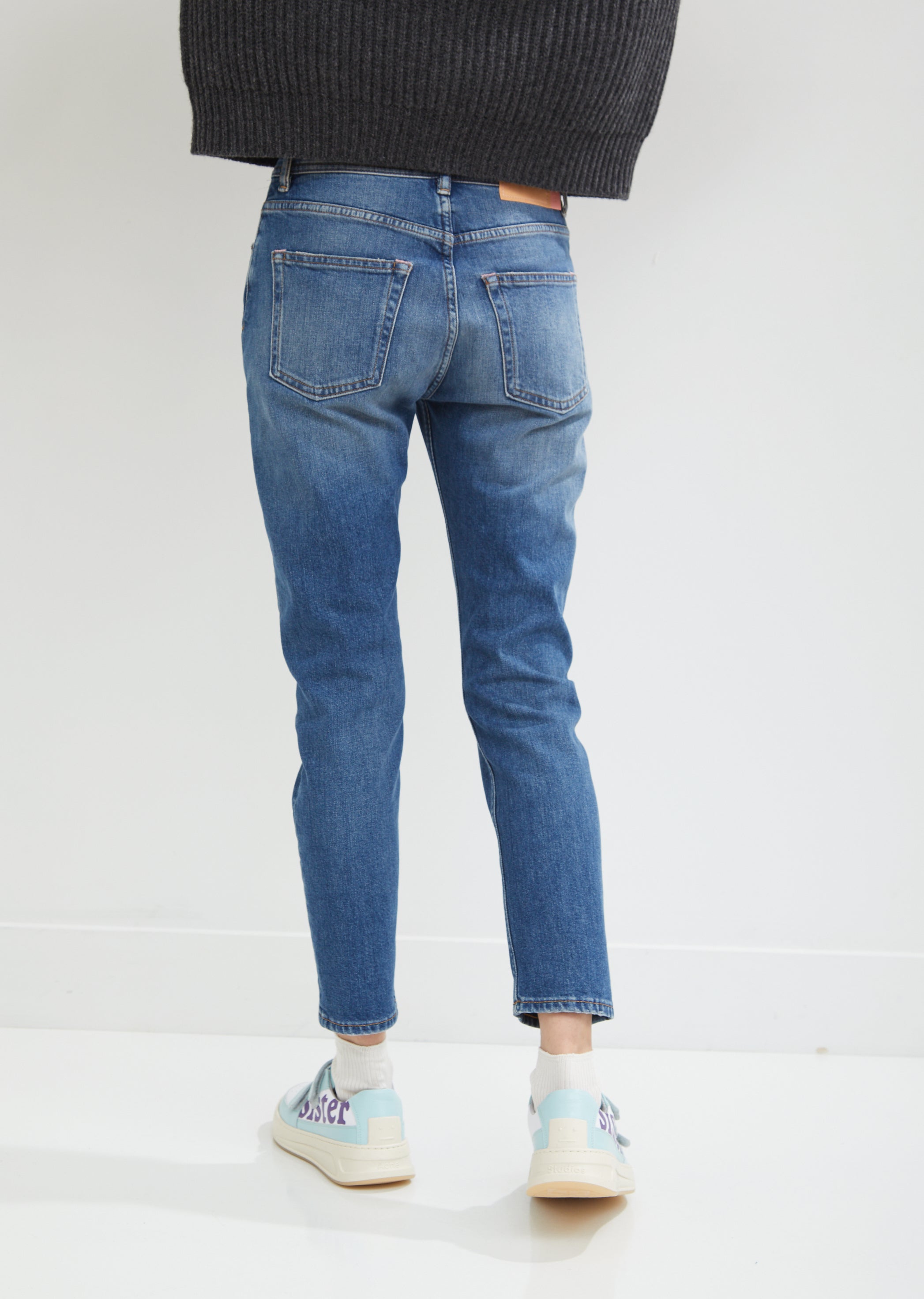 jeans acne