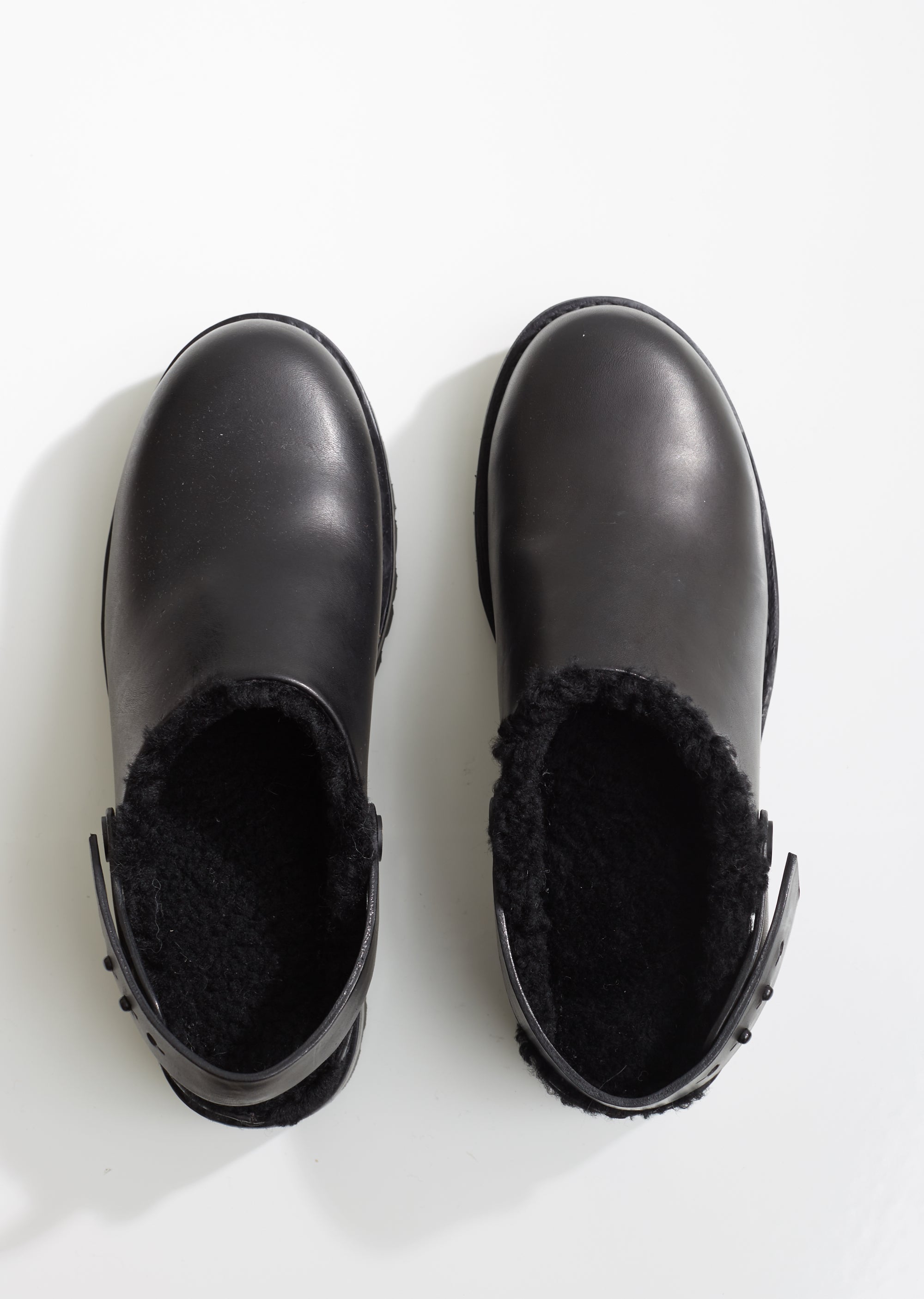 feit shearling clog