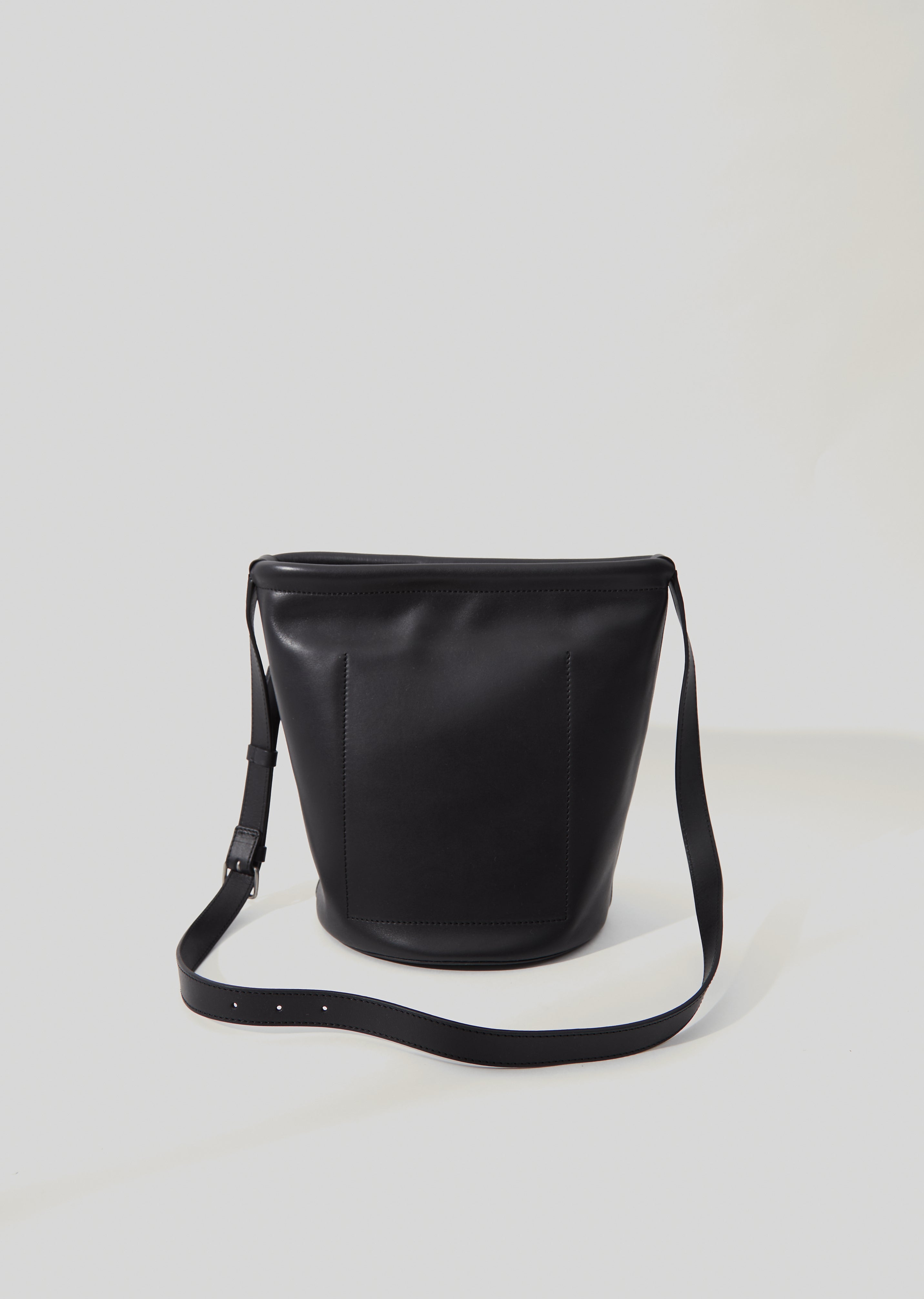 Small Swing Bucket Bag – La Garçonne
