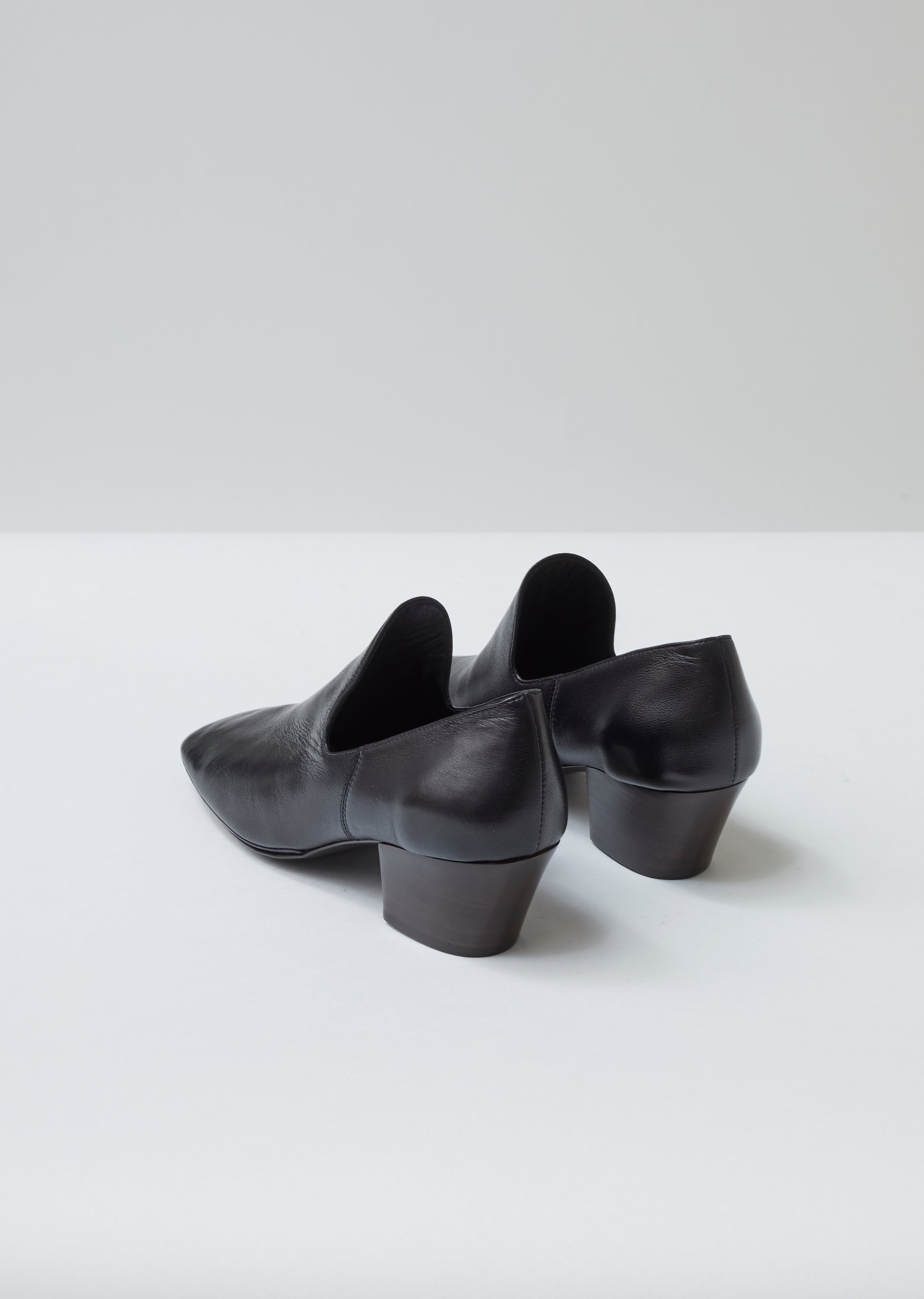 lemaire soft heeled loafers