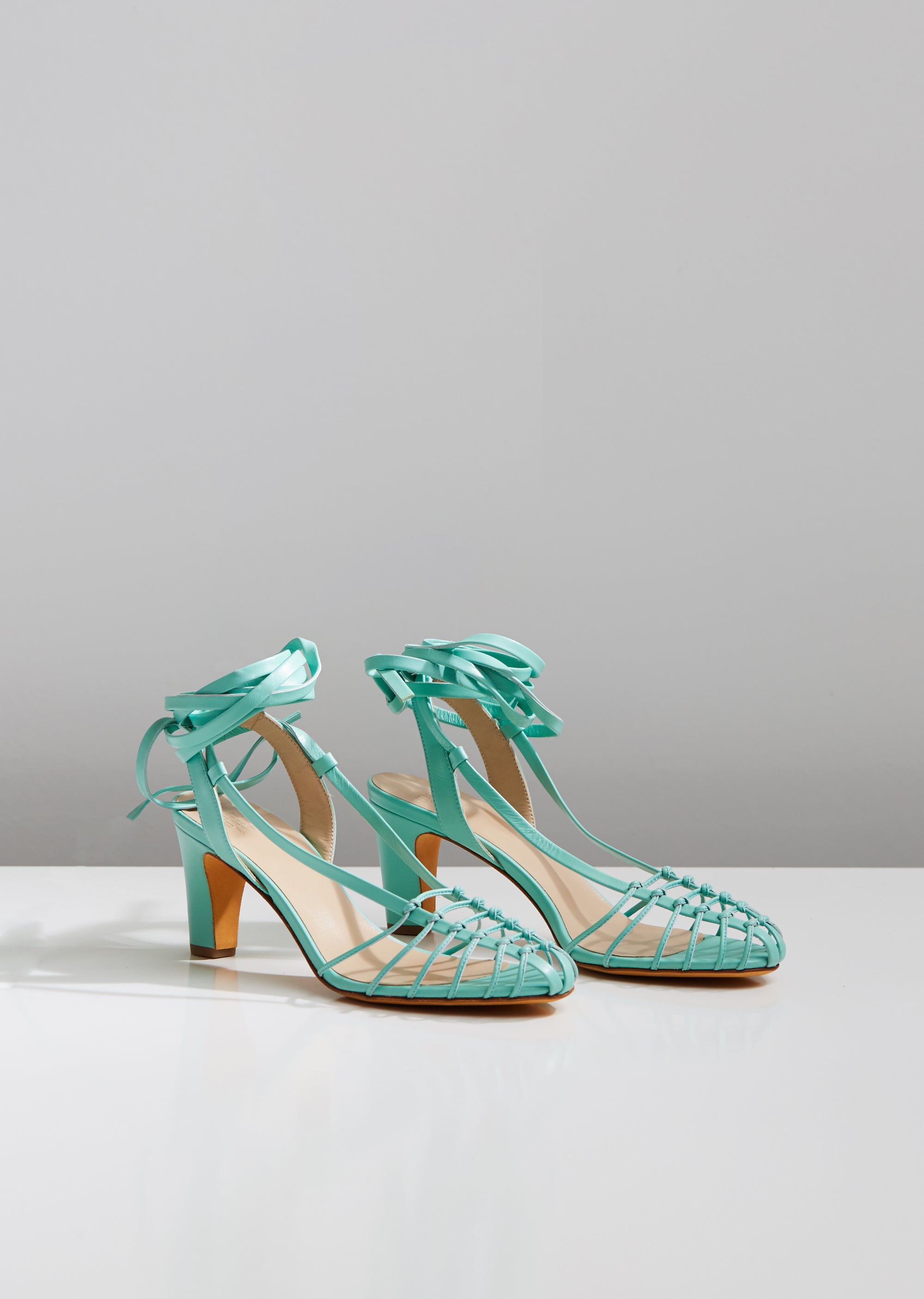 maryam nassir zadeh maribel sandal