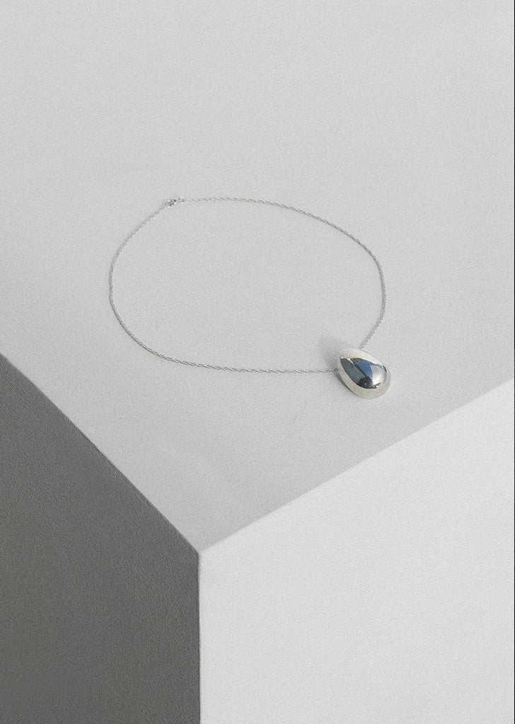 sophie buhai everyday egg pendant | www.schmetterlinghaus.at