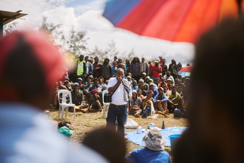 Norman Nayak training coffee farmers in PNG