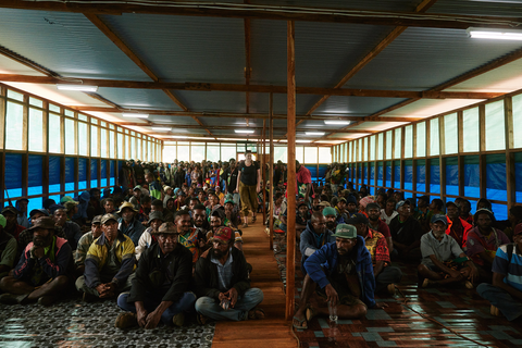 Coffee farmers gather for a training in Purosa, Papua New Guinea