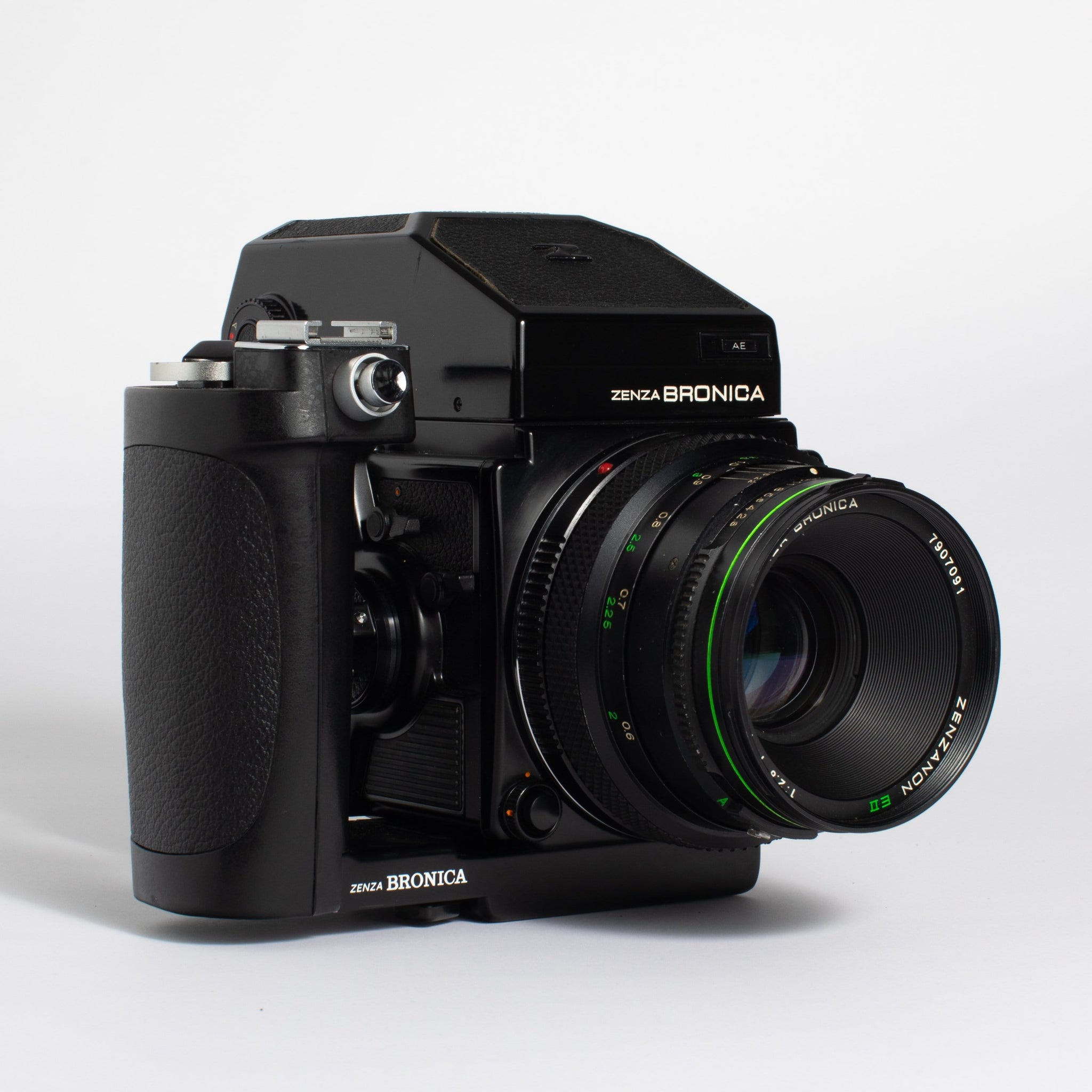 Zenza Bronica ETRSi with 75mm F2.8 Lens – Film Supply Club