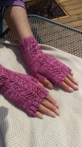 Chris's Willow Mitts