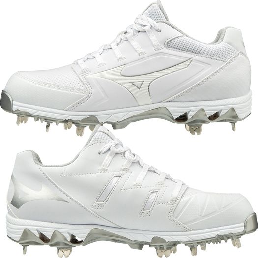 mizuno swift softball cleats