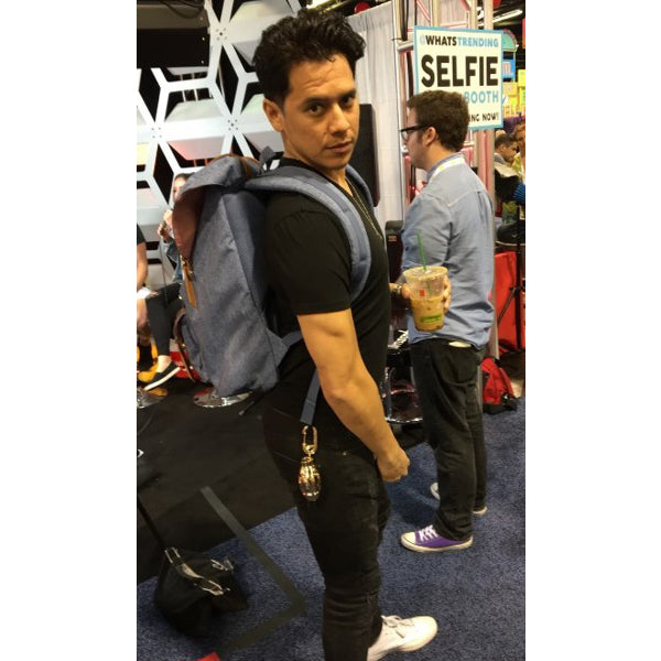 eric ochoa youtube vidcon nade power bank