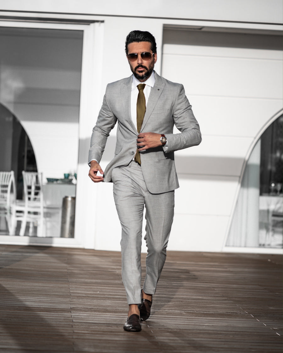 Light Gray 3 Piece Suit – Conquer Menswear