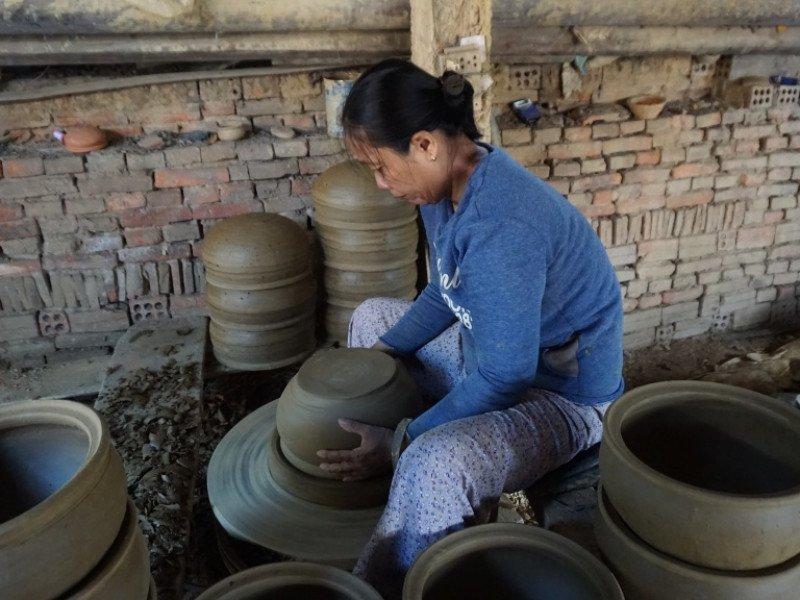 Thanh Ha Pottery Village and Kim Bong Carpentry Village 