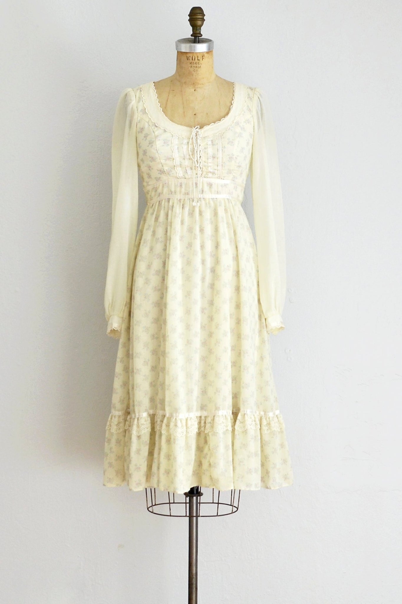 gunne sax dresses 70s