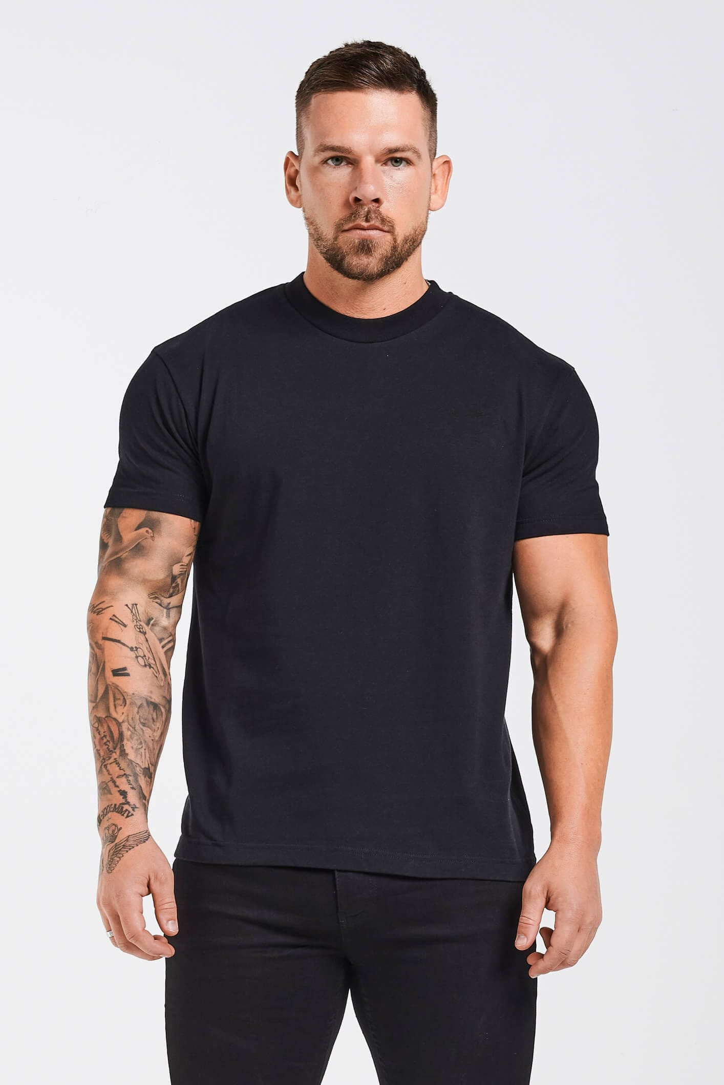 PREMIUM BASICS T-SHIRT - BLACK - Legend London product image