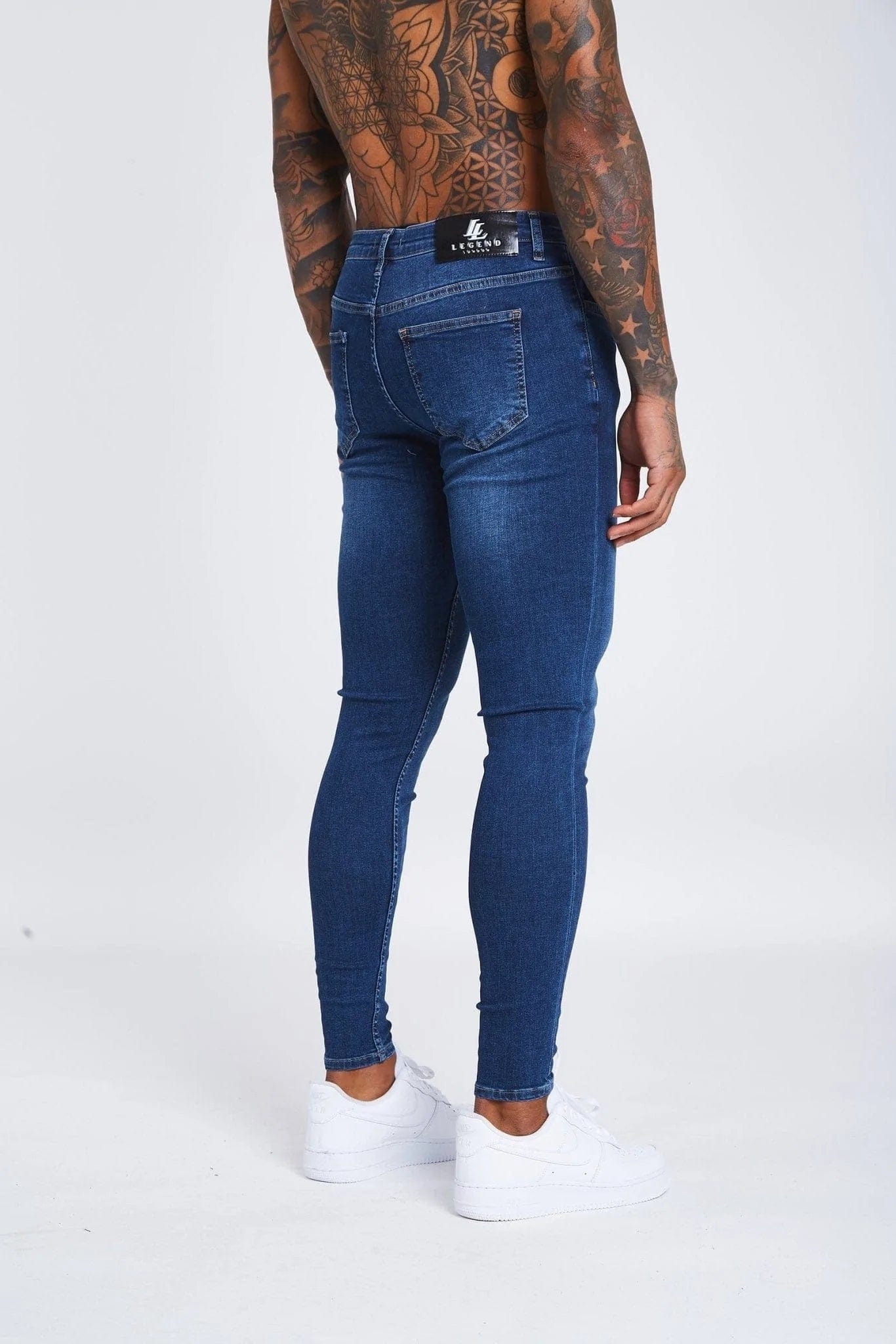 DARK BLUE JEANS - NON RIPPED