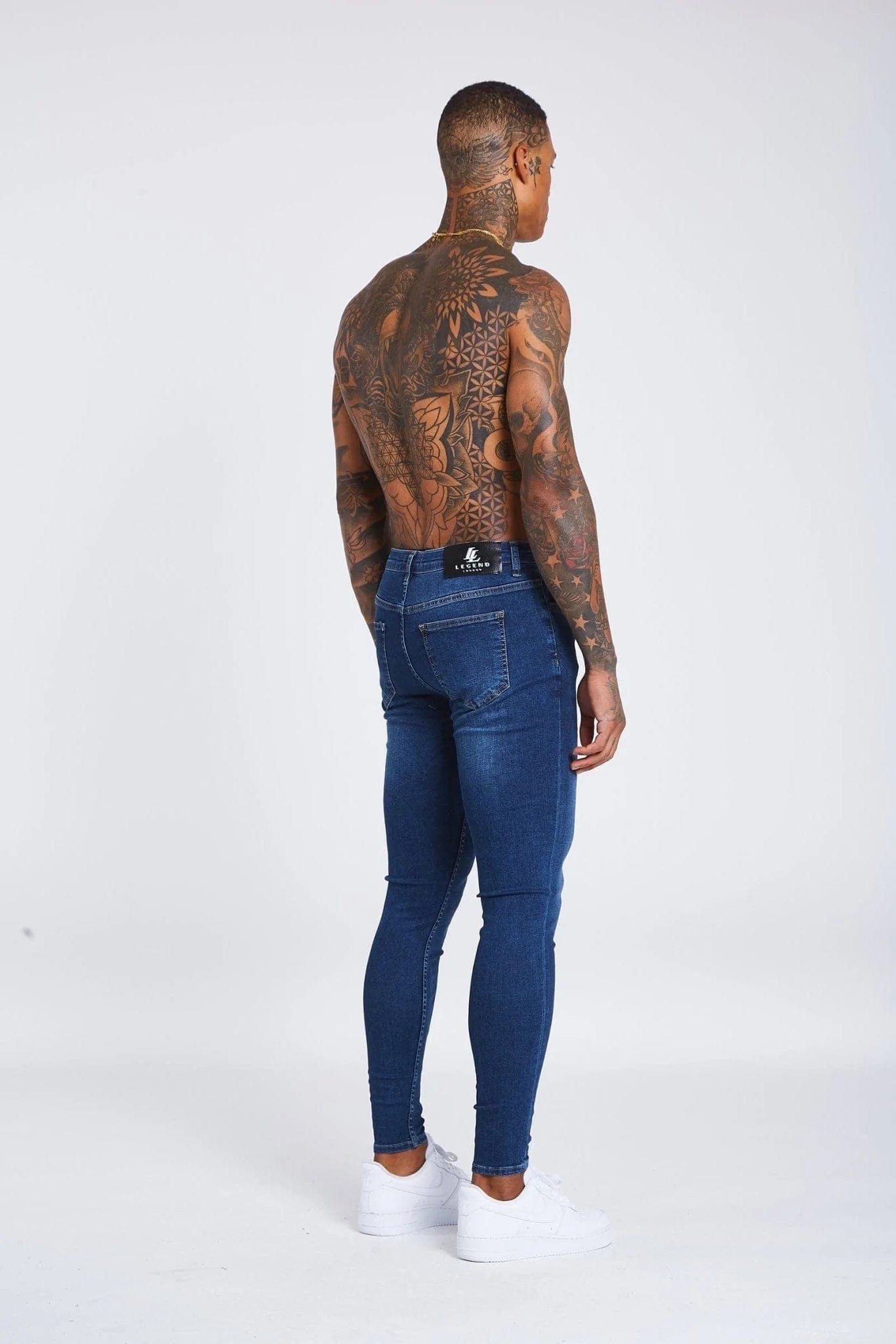 DARK BLUE JEANS - NON RIPPED