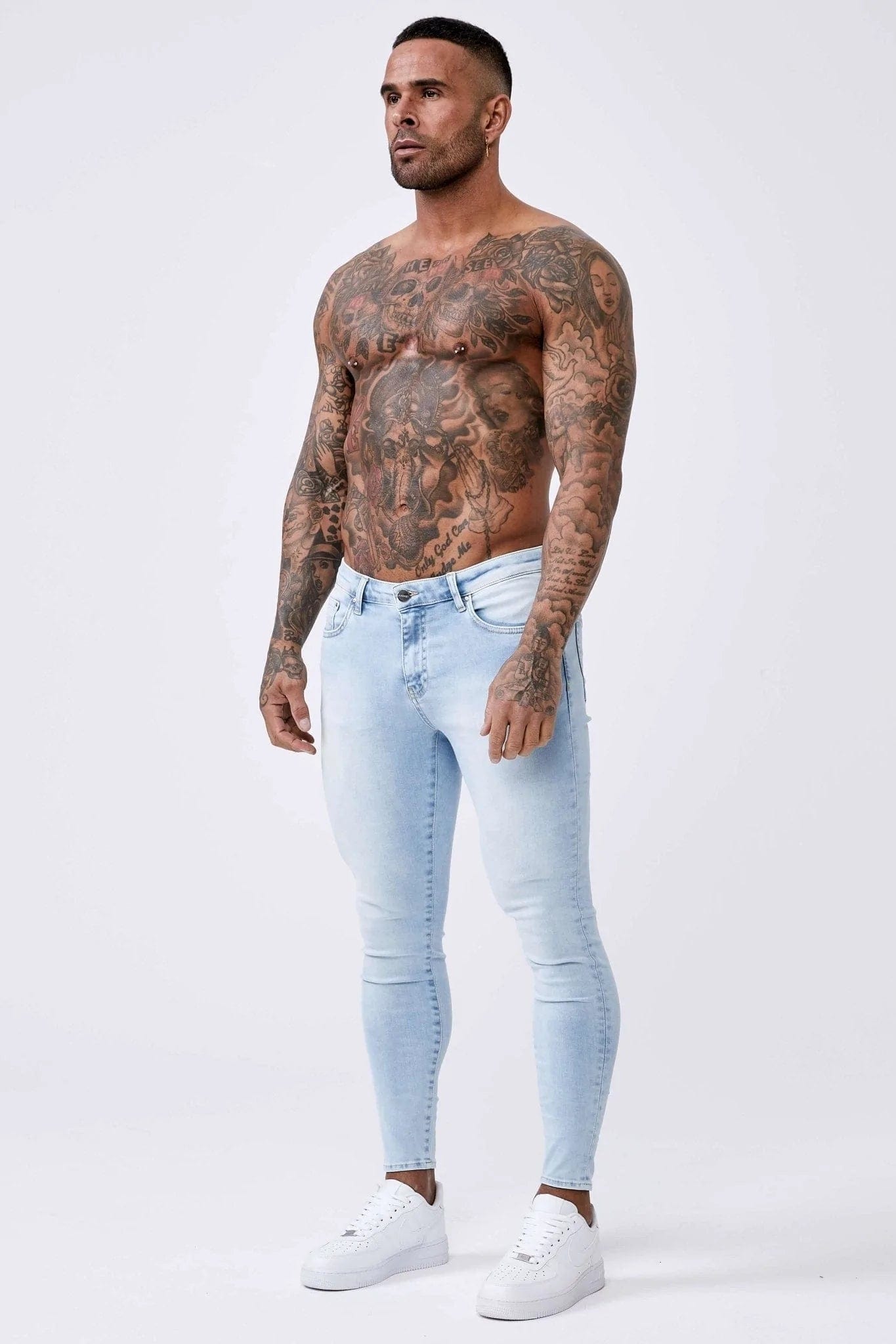 PALE BLUE WASH - SPRAY-ON JEANS