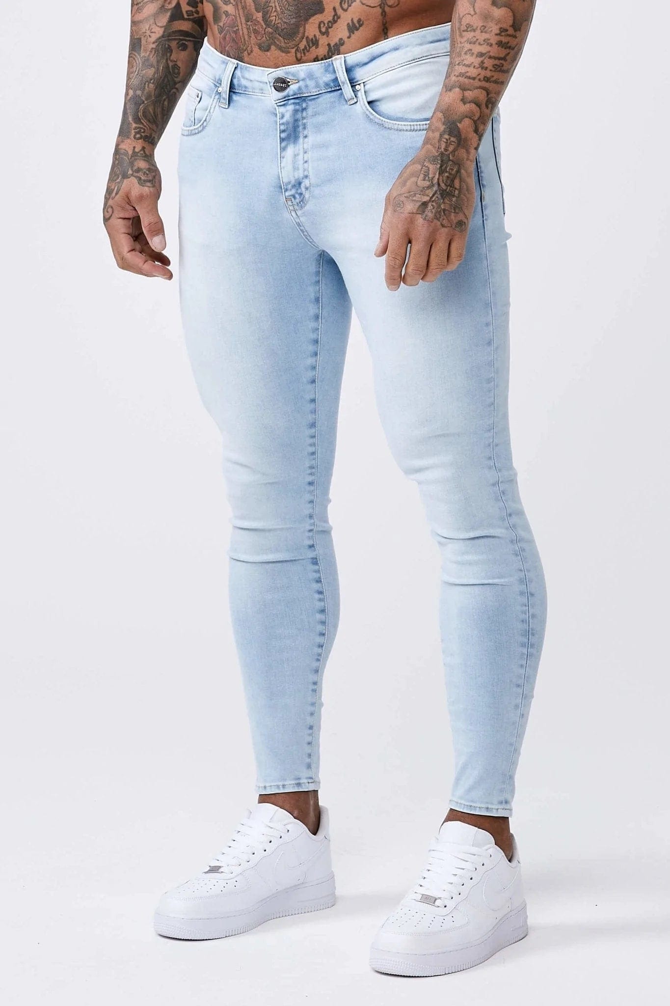 PALE BLUE WASH - SPRAY-ON JEANS